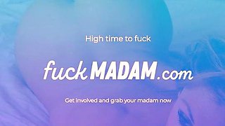 American MILF Gives an Amazing Blowjob