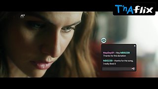 Alexandra Daddario Backside, Hooters Episode in Songbird