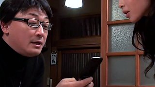 teen fingered and pussy licked by amateur