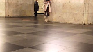 Jeny Smith subway pantyhose pussy flash