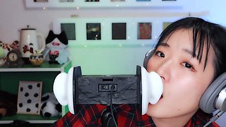 Ear licking Ear licking LICKING EAR EATING EAR Plain clothes versionSerori Kawai: Bongacams, Solo  Fetish Porn