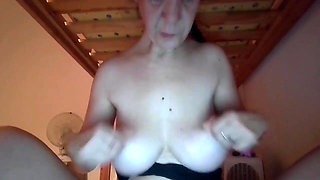 Very Hot in the Morning in Bed