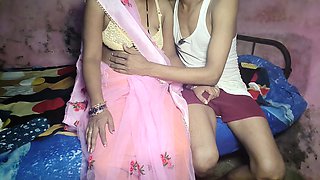 Desi Housewife Gets Fucked in Hut Full Ass