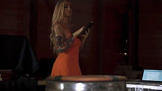 Alien hentai trailer with pin-up Kendra Sunderland from Hentaied