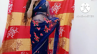 Your Hot Video: Priya Masturbates in Cinema in Saree.