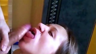 Russian Girl's Homemade Blowjob Facial