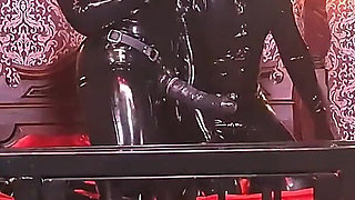 Cuckolding the Dolly with the Gimp