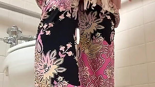 Sexy PAWG Wants You to Worship Her Body