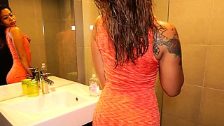 Big ass Thai teen gamer GF fucked