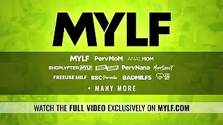 St. Patrick's Day Sex with Lolly Dames - Blonde MILF in Green Dress Gets Face Fucked & Creampied