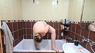 Busty BBW Shows Her Big Natural Tits and Shaves Her Pussy - Hot Shower