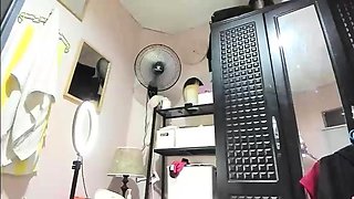 Sexy Japanese Teens in Panties Masturbate