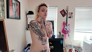 Workouts and Wanking with Stepmommy - Taboo