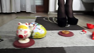 kirstin nylon legs and heels crushing