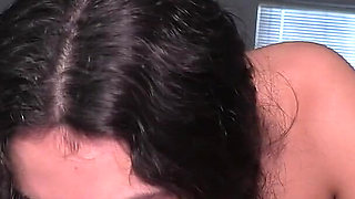 Stepdaughter Angel Gostosa Shows Thick Ass to Stepdad