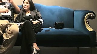 Amateur teen party babes give blowjob and lick pussy