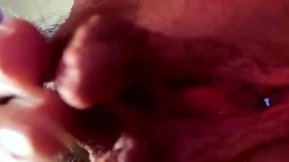 Sexy hottie Anetta Keys enjoys a solo toy masturbation