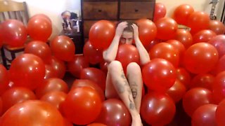 XXL bundle of crimson balloons bare