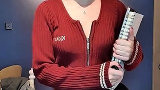 Hot amateur webcam teen masturbates for their fans