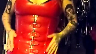 amateur blonde solo webcam