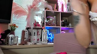 MILF blonde likes big toys