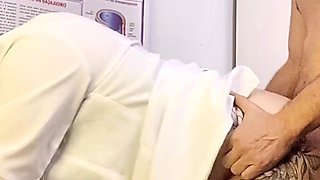Patient Can't Handle It and Becomes Stiff in Front of the Nurse During the Exam