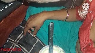 The Stepsister-in-law of the Village Put Cream in Milk and Put It in the Mouth of the Land.