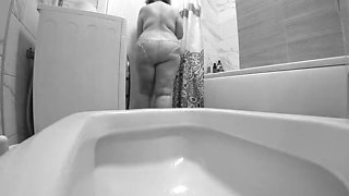 Mature MILF with Big Tits Pissing Close-Up - Dirty Toilet Fetish & Hairy Pussy Action