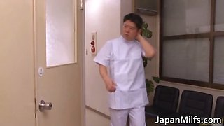 Akiho Yoshizawa  doctor loves getting