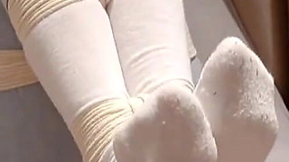 Wearing Regular Jeans with Full Body Binding