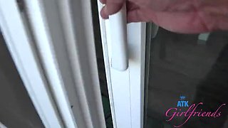 Fiona Peaches Epic Blowjob POV - Sweet 18 Year Old Amateur Gets Touched