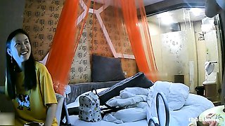 Hot amateur hidden cam