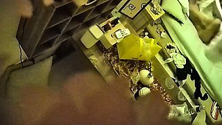 Horny fat arab housewife fingered on amateur hidden cam