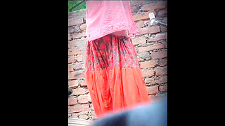 Hot Mms Hot Video Becomes Viral While Taking a Bath, Bhabhi's Hot Sexy Video Hot Sexy Boobs