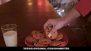 Teensloveanal - hot teen despoiled and nailed during christmas