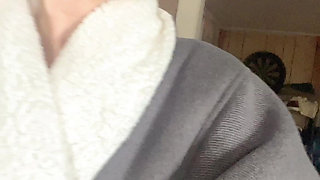 Pissing Pussy on the Toilet Sexy Hana Chan Cute Girl Petite