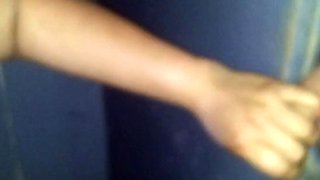 Svenska Hustruns Glory Hole Handjob