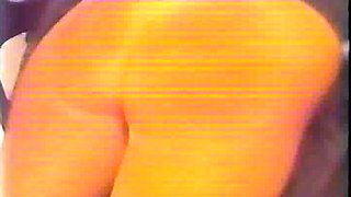Hot blondes get fingered and assfucked in outdoor threesome