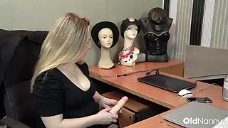 Blonde MILF Doctor Lacey Starr Fucks Patient Luke Hardy