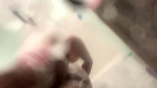 Steamy shower with lots of ass jiggle - sitting