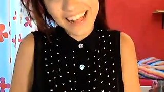 Amateur Webcam Teen Masturbates And Teases
