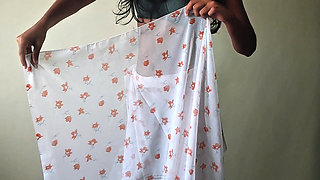 Your 18 yr old didi wearing sexy saree with showing some pussy hairs