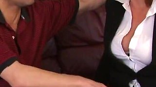 At home he fucks the slut of the neighbor who does not know how to say no to the cock