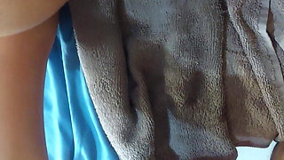 I Gave Her a Ball Massage with My Soft Feet While She Looked at My Ass to Jerk off