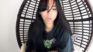 Webcam Asian chick anal masturbation tease