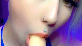 Amateur Blonde Teen Plays Solo with Toy Webcam Porn