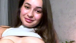 Ariana loves teasin you with her sweet lil holes