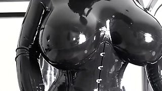 Amateur Blonde With BIG BOOBS Hot Free Cam Show