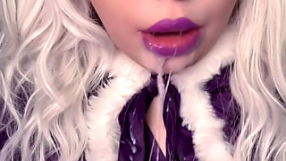 BBW Winter Time Cumslut