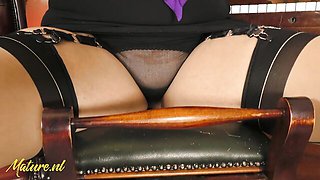 Temperament Leia at red lipstick movie